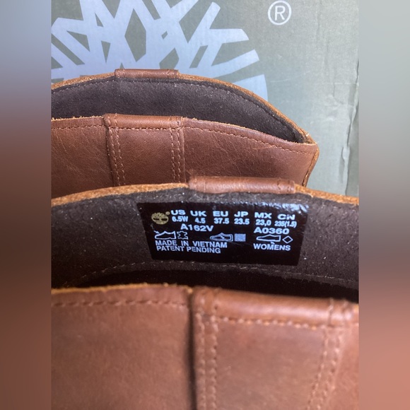 Timberland waterproof short leather boots - Picture 8 of 9